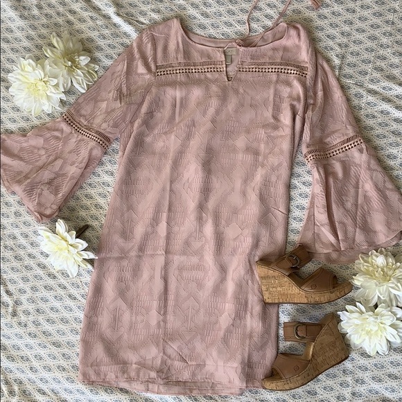 LOFT Dresses & Skirts - Blushing Dress 🥰